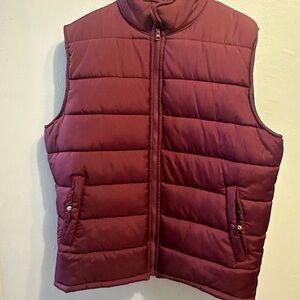 Men’s Gap Maroon Puffer Vest